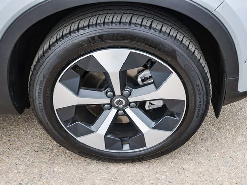 Used 2026 Volvo XC40 B5 Plus w/ Protection Package Premier image 15