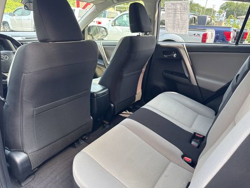 Used 2017 Toyota RAV4 XLE image 20