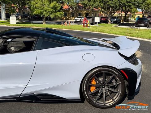 Used 2021 McLaren 765LT RWD image 42