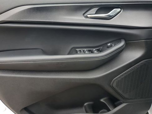 Certified 2025 Jeep Grand Cherokee Laredo X w/ Luxury Tech Group I image 25