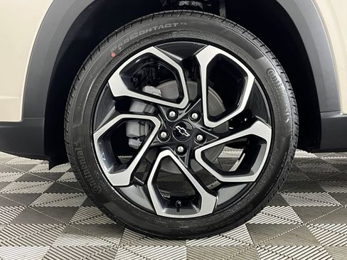 New 2026 Chevrolet Trax RS w/ Driver Confidence Package image 16