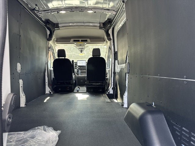 New 2026 Ford Transit 250 148 Medium Roof w/ Load Area Protection Package RWD image 22