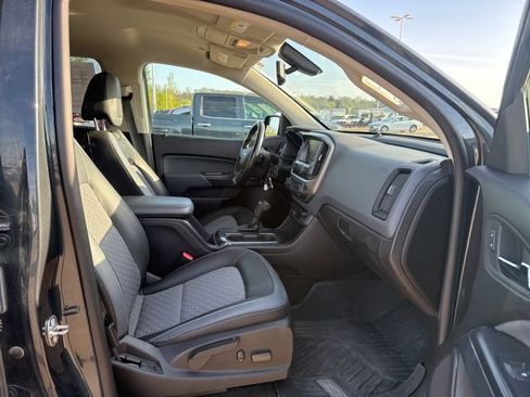 Used 2018 Chevrolet Colorado Z71 image 24
