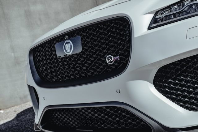 Used 2020 Jaguar F-PACE SVR AWD/4WD image 29