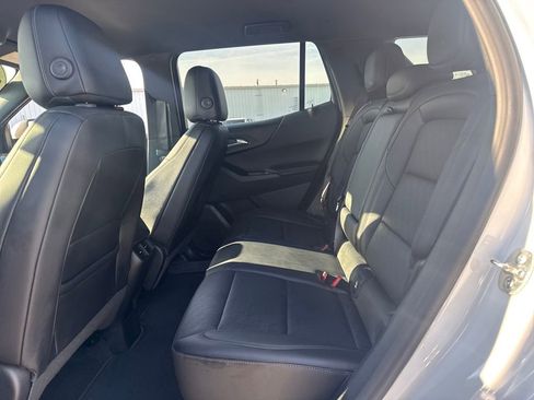 Used 2026 Chevrolet Equinox LT w/ Convenience Package II FWD image 13