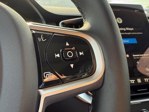 New 2026 Volvo XC90 B6 Plus w/ Protection Package Premier image 14