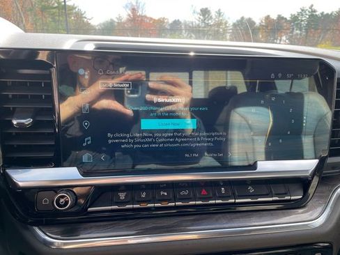 Used 2024 Chevrolet Silverado 2500 LTZ w/ LTZ Premium Package image 33