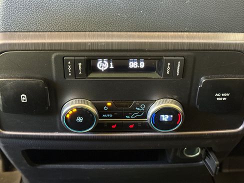Used 2024 Ford Expedition Max Platinum AWD/4WD image 16