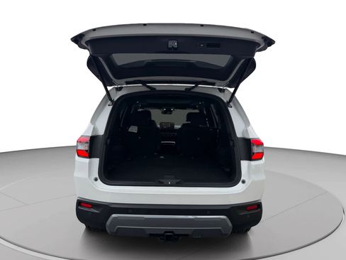 New 2026 Honda Pilot TrailSport image 4