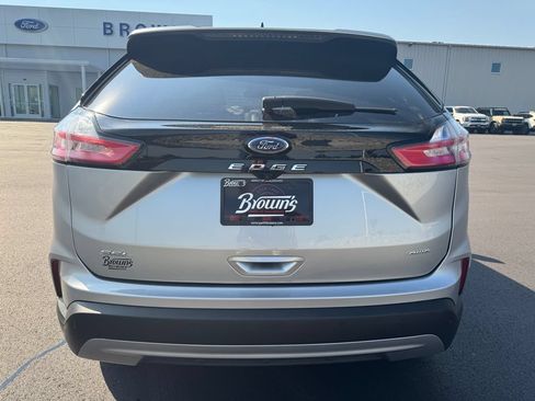 Used 2024 Ford Edge SEL w/ Convenience Package AWD/4WD image 6