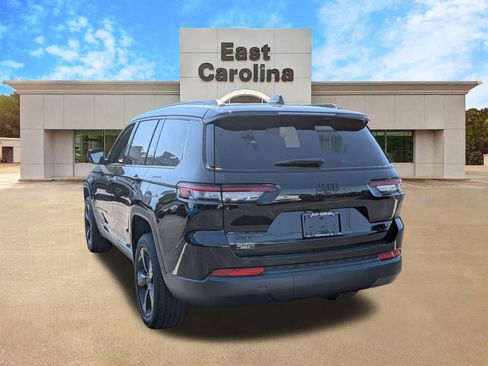 Certified 2025 Jeep Grand Cherokee L Laredo AWD/4WD image 5