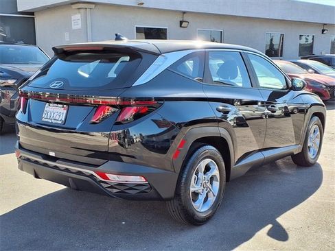 Certified 2024 Hyundai Tucson SE image 4
