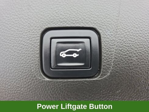 Used 2023 Chevrolet Traverse LT w/ Midnight/Sport Edition AWD/4WD image 55