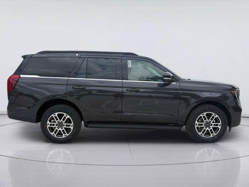 New 2026 Ford Expedition Active RWD image 6