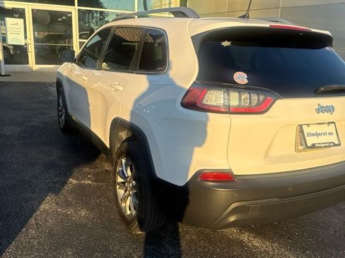 Used 2019 Jeep Cherokee Latitude Plus w/ Cold Weather Group FWD image 10