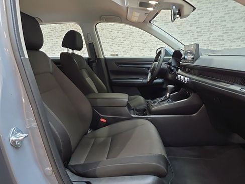 Used 2023 Honda CR-V LX image 9