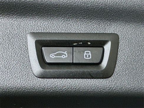 Used 2023 BMW X1 xDrive28i w/ Convenience Package image 9