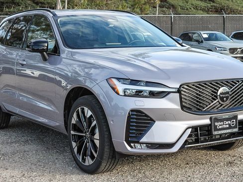 New 2026 Volvo XC60 B5 Plus w/ Climate Package PRO image 3