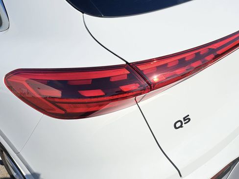 New 2025 Audi Q5 Premium Plus image 38