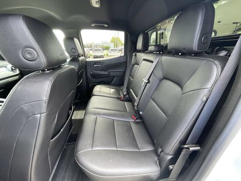Used 2023 Chevrolet Colorado LT w/ LT Convenience Package III AWD/4WD image 38