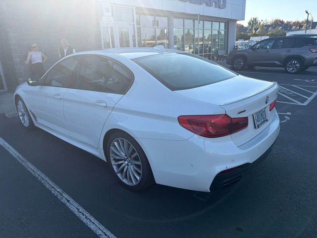 Used 2020 BMW M550i xDrive AWD/4WD image 5