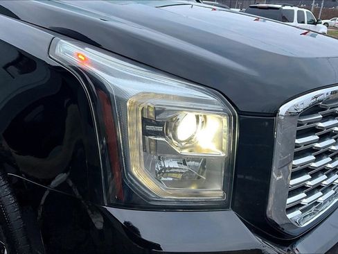 Used 2019 GMC Yukon Denali w/ Denali Ultimate Package image 33
