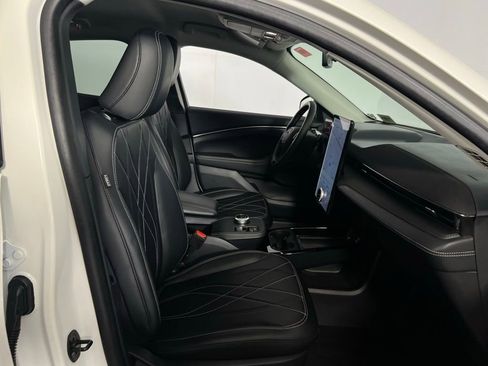 Used 2024 Ford Mustang Mach-E Select image 29
