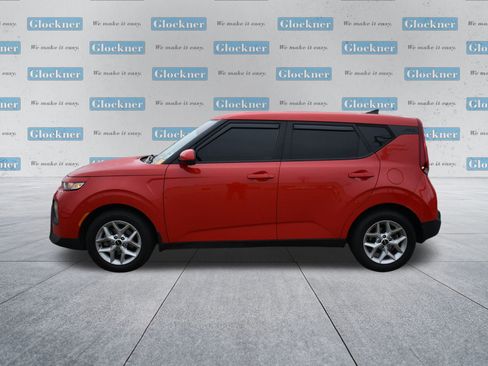Used 2022 Kia Soul LX w/ Technology Package image 19