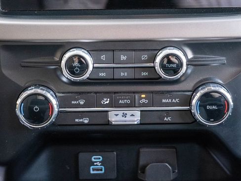 Used 2024 Ford F150 XLT AWD/4WD image 21