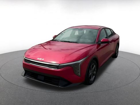 Used 2025 Kia K4 LXS image 4