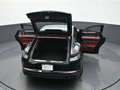 Certified 2025 Porsche Panamera 4 AWD/4WD image 28