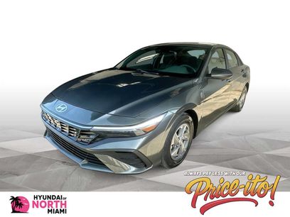 Used 2025 Hyundai Elantra SE
