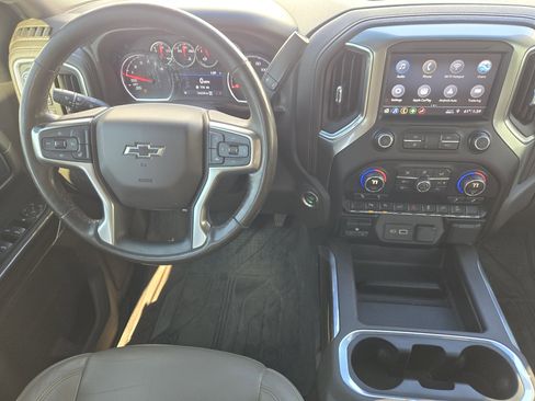 Used 2019 Chevrolet Silverado 1500 LT Trail Boss image 28