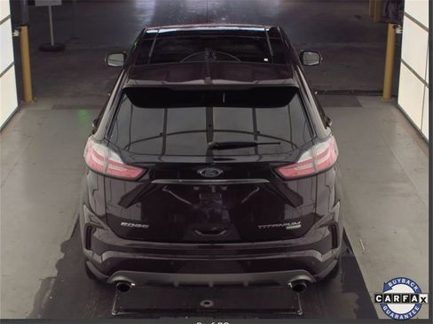 Used 2019 Ford Edge Titanium w/ Equipment Group 301A image 6