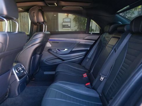 Used 2020 Mercedes-Benz S 560 Sedan image 36