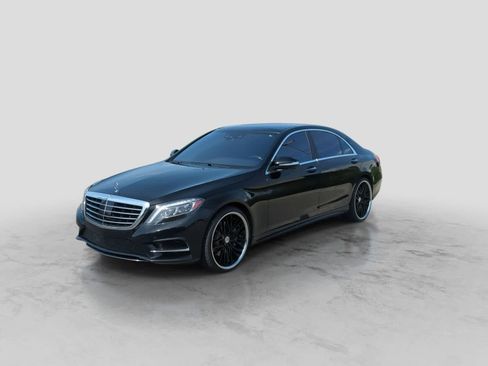 Used 2017 Mercedes-Benz S 550 4MATIC Sedan image 4