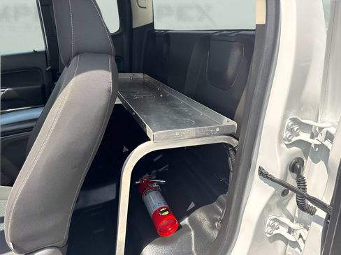 Used 2022 Chevrolet Colorado LT w/ Fleet Safety Package RWD image 10