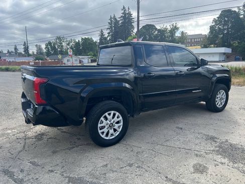 Used 2025 Toyota Tacoma SR5 RWD image 34