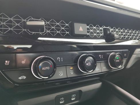 Used 2023 Honda Accord Touring image 19