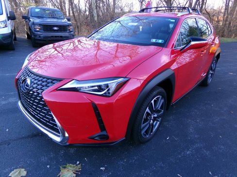 Used 2021 Lexus UX 250h w/ Premium Package image 4