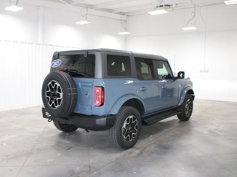 Used 2025 Ford Bronco Outer Banks AWD/4WD image 9