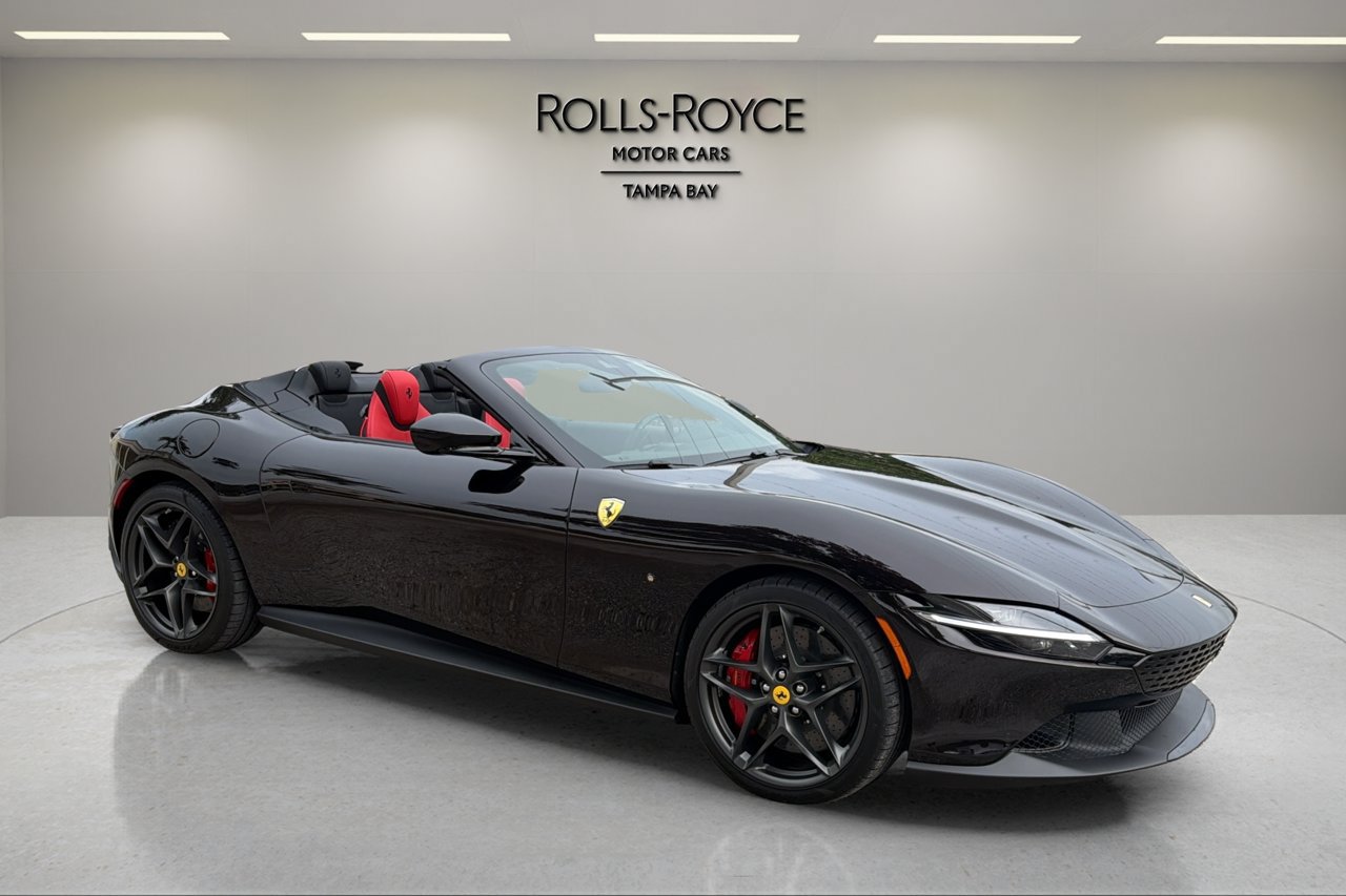 Used 2025 Ferrari Roma Spider RWD image 7
