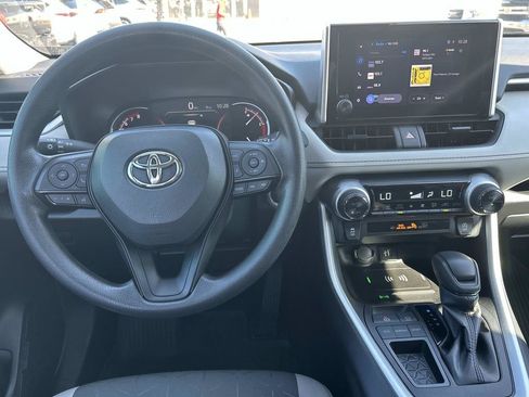 Used 2024 Toyota RAV4 XLE FWD image 16