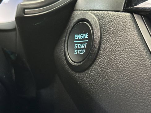 Certified 2023 Ford Escape Active AWD/4WD image 24