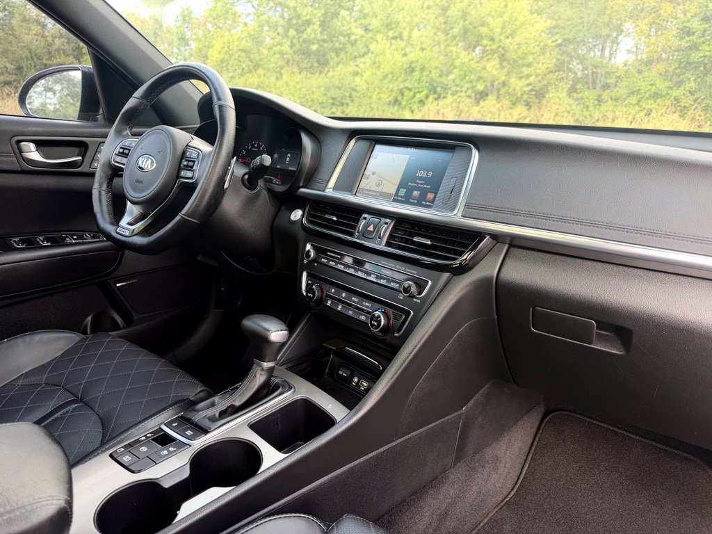 Used 2017 Kia Optima SX FWD image 37