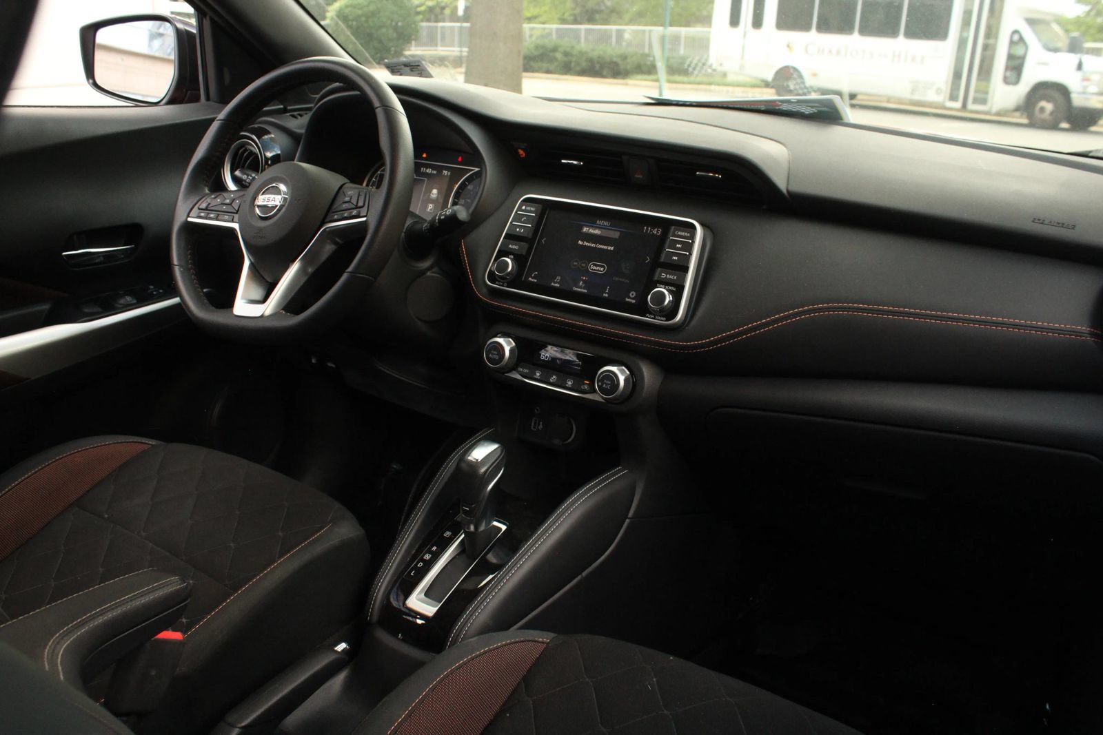 Used 2020 Nissan Kicks SR FWD image 24