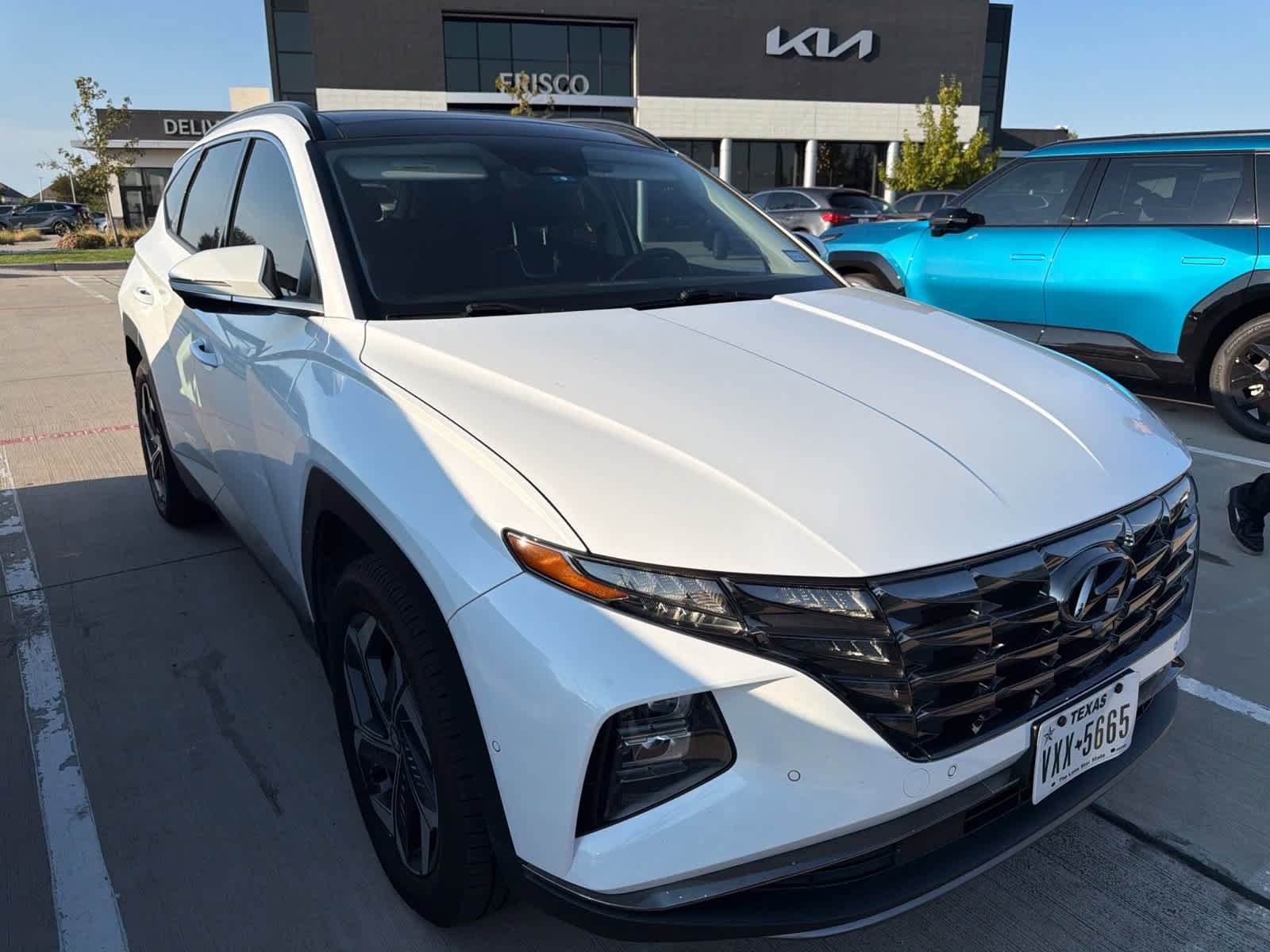 Used 2022 Hyundai Tucson Limited AWD/4WD image 2