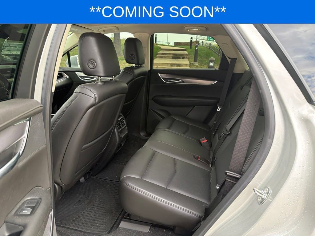 Used 2019 Cadillac XT5 Premium Luxury w/ Driver Assist Package AWD/4WD image 12