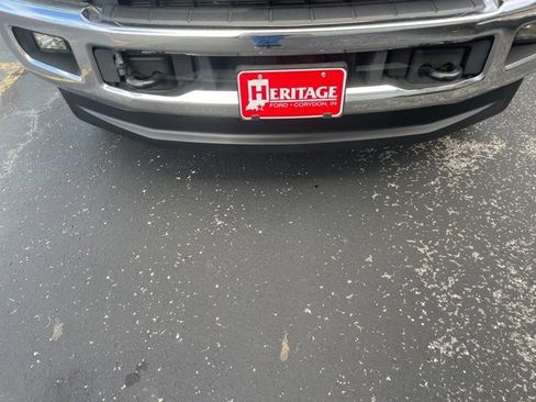 Used 2017 Ford F250 Lariat w/ Lariat Value Package image 4