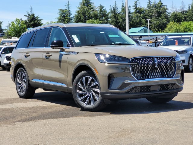 Used 2025 Lincoln Aviator AWD w/ Equipment Group 101A image 1
